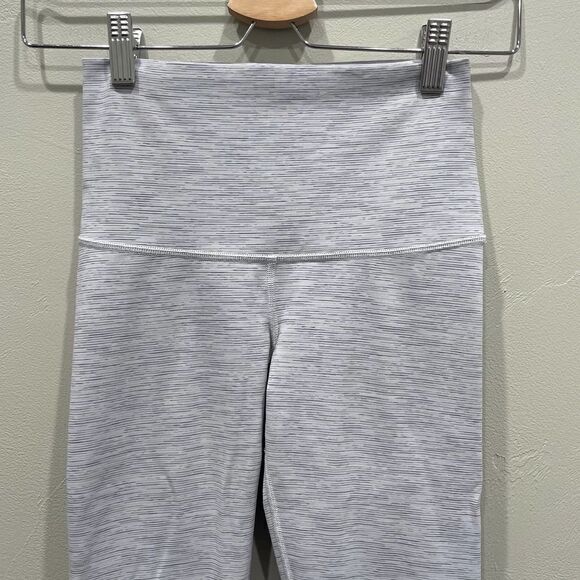 Lululemon Wunder Under Crop Scallop Hem Leggings - Picture 4 of 10
